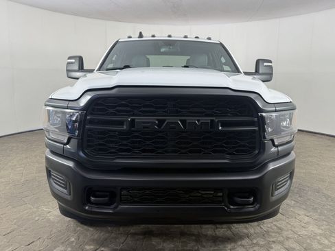 Used 2024 RAM 2500 Tradesman w/ Protection Group AWD/4WD image 2