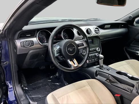Used 2019 Ford Mustang GT RWD image 17