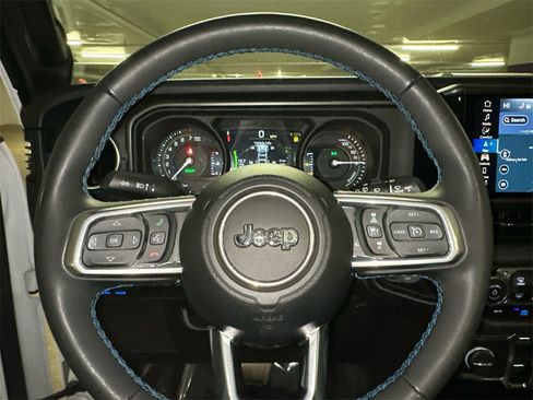 Used 2024 Jeep Wrangler High Altitude image 29