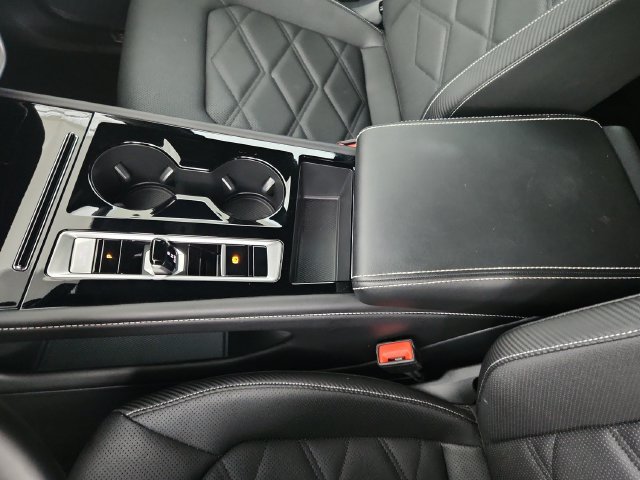Used 2026 Volkswagen Atlas Cross Sport SE FWD image 33