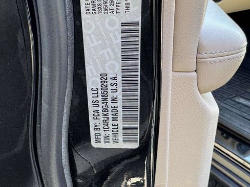 Used 2022 Jeep Grand Cherokee L Limited AWD/4WD image 27