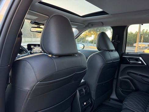 New 2025 Mitsubishi Outlander SEL AWD/4WD image 15