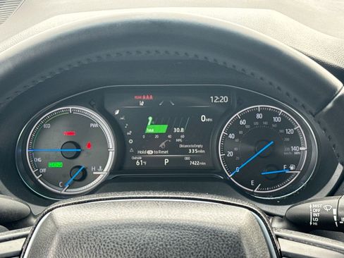 Used 2024 Toyota Venza XLE image 15