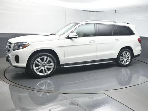 Used 2018 Mercedes-Benz GLS 450 4MATIC w/ Premium Package image 4