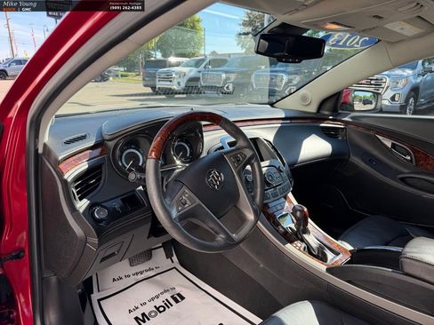 Used 2013 Buick LaCrosse Premium w/ Entertainment Package FWD image 14