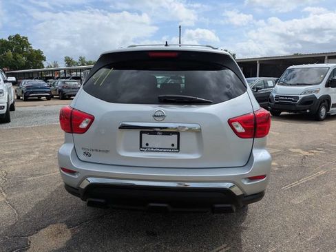 Used 2018 Nissan Pathfinder S FWD image 5