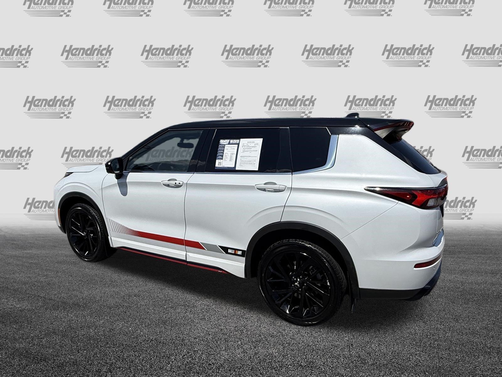 Used 2023 Mitsubishi Outlander Ralliart AWD/4WD image 10