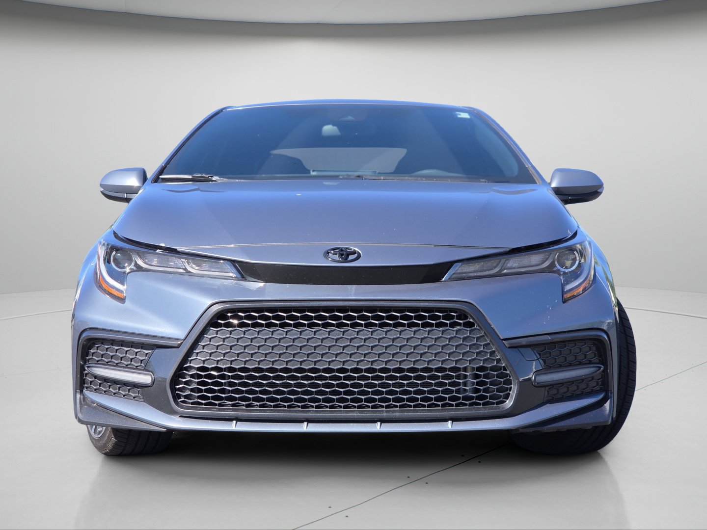 Used 2020 Toyota Corolla SE FWD image 3