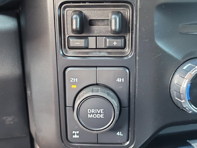 Used 2024 Ford F250 Lariat w/ Sport Appearance Package AWD/4WD image 29