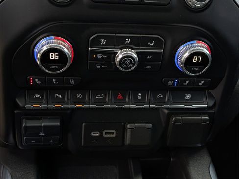 Used 2021 GMC Sierra 1500 SLT image 23