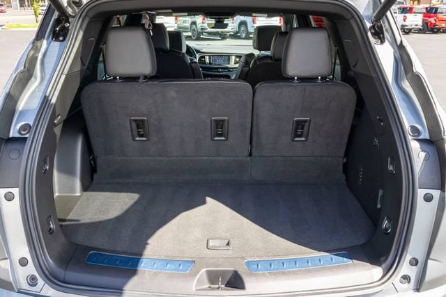 Certified 2024 Buick Enclave Avenir w/ Trailering Package, 5000 lbs. AWD/4WD image 16