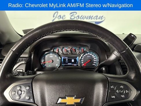 Used 2018 Chevrolet Suburban LT image 21