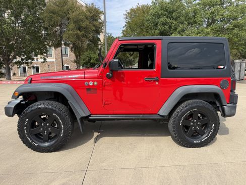 Used 2016 Jeep Wrangler Sport w/ Dual Top Group AWD/4WD image 4