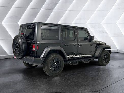Used 2026 Jeep Wrangler Unlimited Sport AWD/4WD image 4