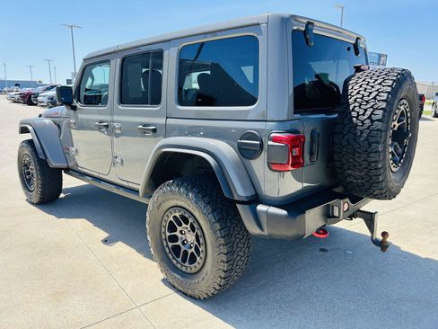 Used 2022 Jeep Wrangler Unlimited Rubicon w/ Xtreme Recon 35" Tire Package AWD/4WD image 33