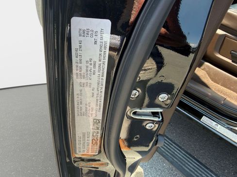 Certified 2025 RAM 2500 Laramie AWD/4WD image 8