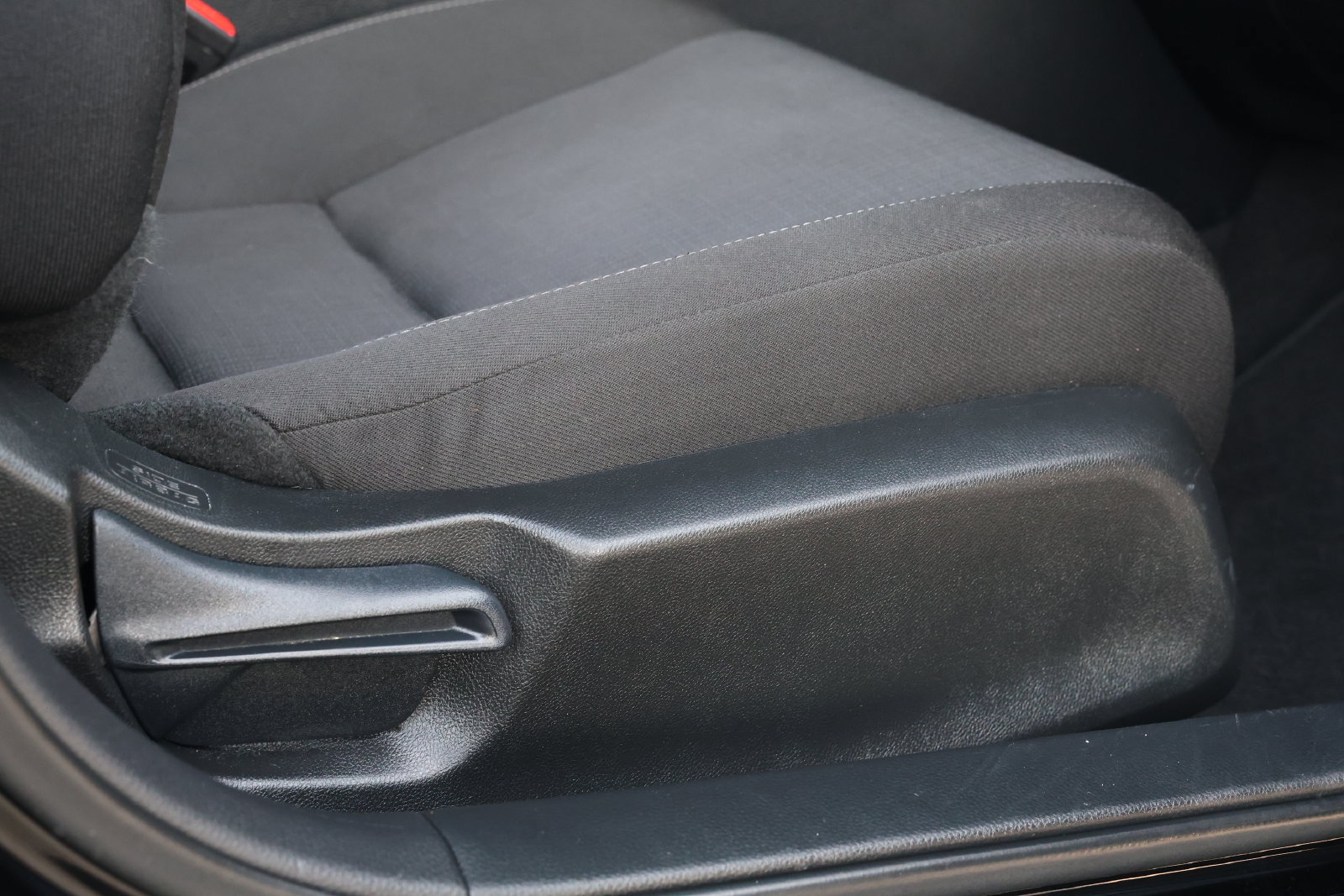 Used 2025 Honda Civic LX image 29
