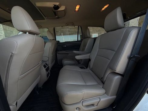 Used 2021 Honda Pilot Touring image 21