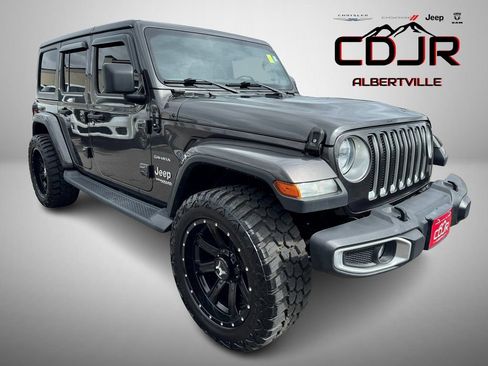 Used 2020 Jeep Wrangler Unlimited Sahara image 1