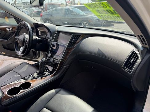 Used 2019 INFINITI Q50 Luxe w/ Essential Package (3.0T Luxe) RWD image 21