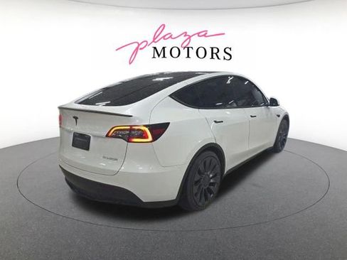 Used 2024 Tesla Model Y Performance AWD/4WD image 9