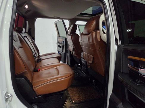 Used 2016 RAM 2500 Longhorn w/ Convenience Group image 10