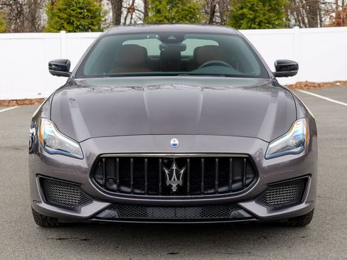 Certified 2023 Maserati Quattroporte Modena Q4 AWD/4WD image 2