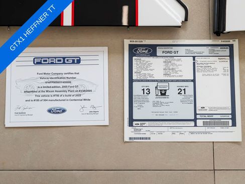Used 2005 Ford GT RWD image 42