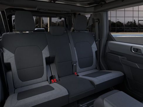 New 2026 Ford Bronco 4-Door w/ Sasquatch Package AWD/4WD image 11