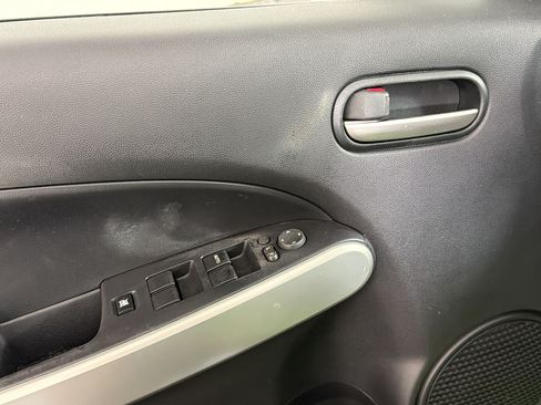 Used 2011 MAZDA MAZDA2 Sport FWD image 23