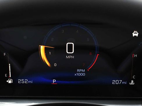 New 2026 Chevrolet Trax LT image 13