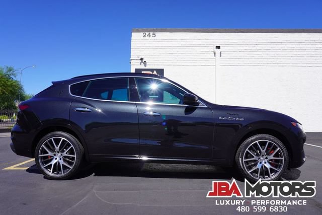 Used 2022 Maserati Levante Modena AWD/4WD image 12