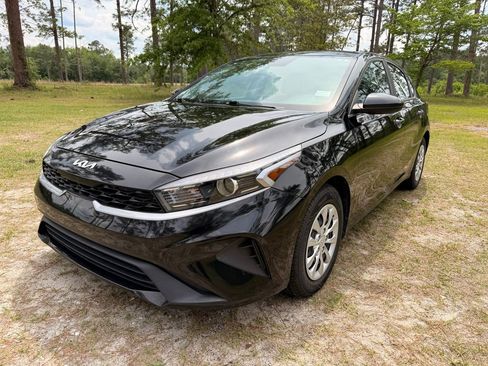 Used 2024 Kia Forte LX FWD image 1