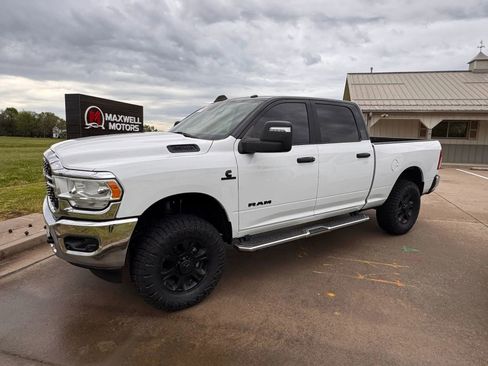 Used 2024 RAM 2500 Big Horn w/ Off Road Package image 3