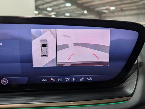 Used 2024 Buick Envision Avenir image 30