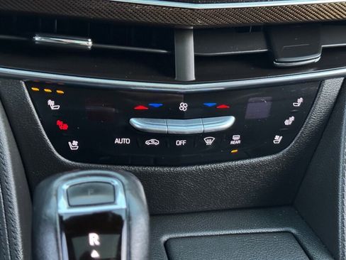 Used 2020 Cadillac CT6 Premium Luxury image 27