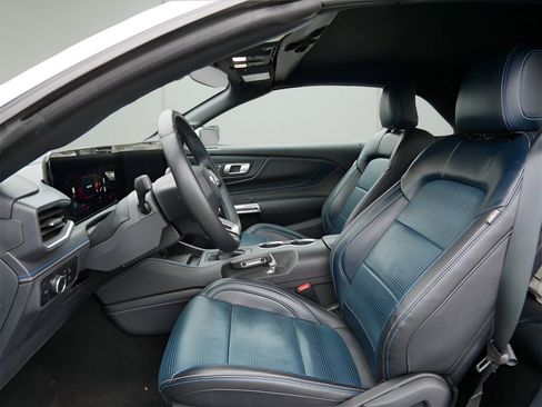 Used 2024 Ford Mustang GT Premium w/ GT Performance Package image 10