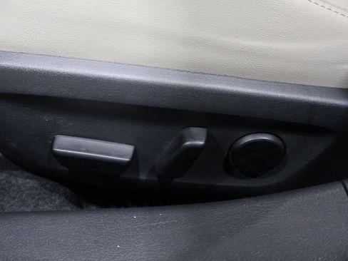 Used 2025 MAZDA MAZDA3 s image 10