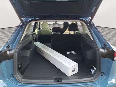 New 2025 Volkswagen Tiguan SE AWD/4WD image 26