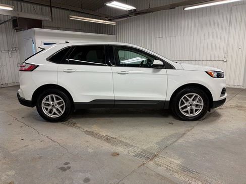 Used 2023 Ford Edge SEL image 5