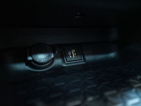 Certified 2024 Toyota RAV4 XLE image 28