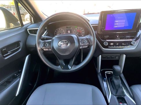 Used 2025 Toyota Corolla Cross AWD Hybrid image 6