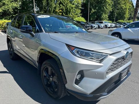 Used 2021 Toyota RAV4 XSE AWD/4WD image 8
