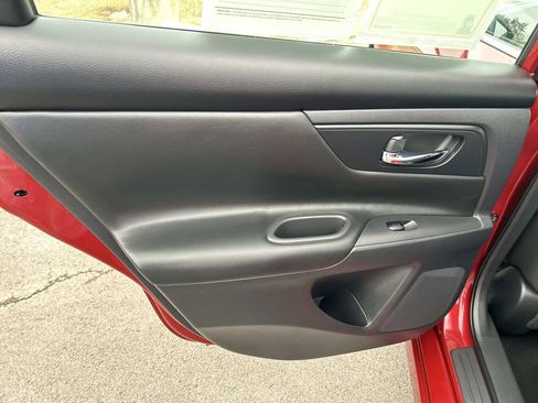 Used 2017 Nissan Altima 2.5 S w/ Power Driver Seat Package image 18