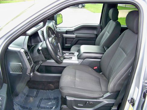 Used 2019 Ford F150 XLT w/ Equipment Group 302A Luxury AWD/4WD image 14