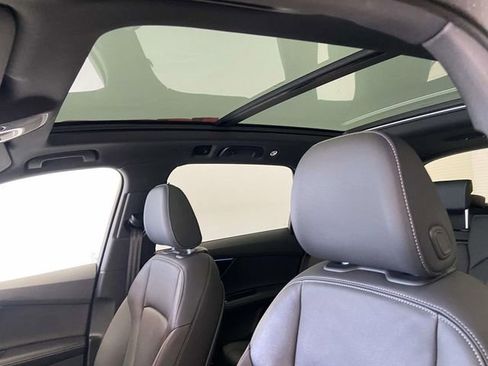 Used 2025 Audi Q7 3.0T Premium Plus image 14