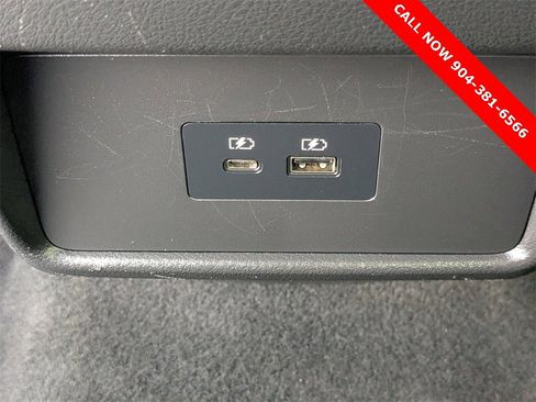 Used 2023 Nissan Rogue SV image 14