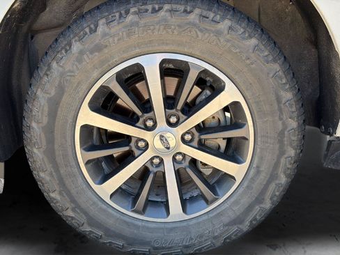 Used 2020 Ford Expedition XLT AWD/4WD image 27