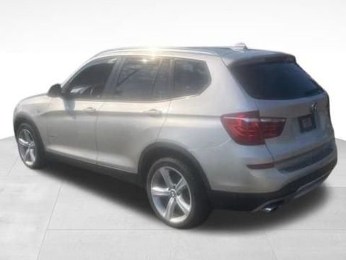 Used 2017 BMW X3 sDrive28i RWD image 6