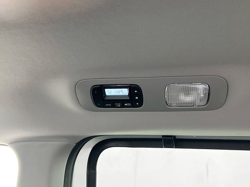 Used 2023 Honda Odyssey Elite image 27